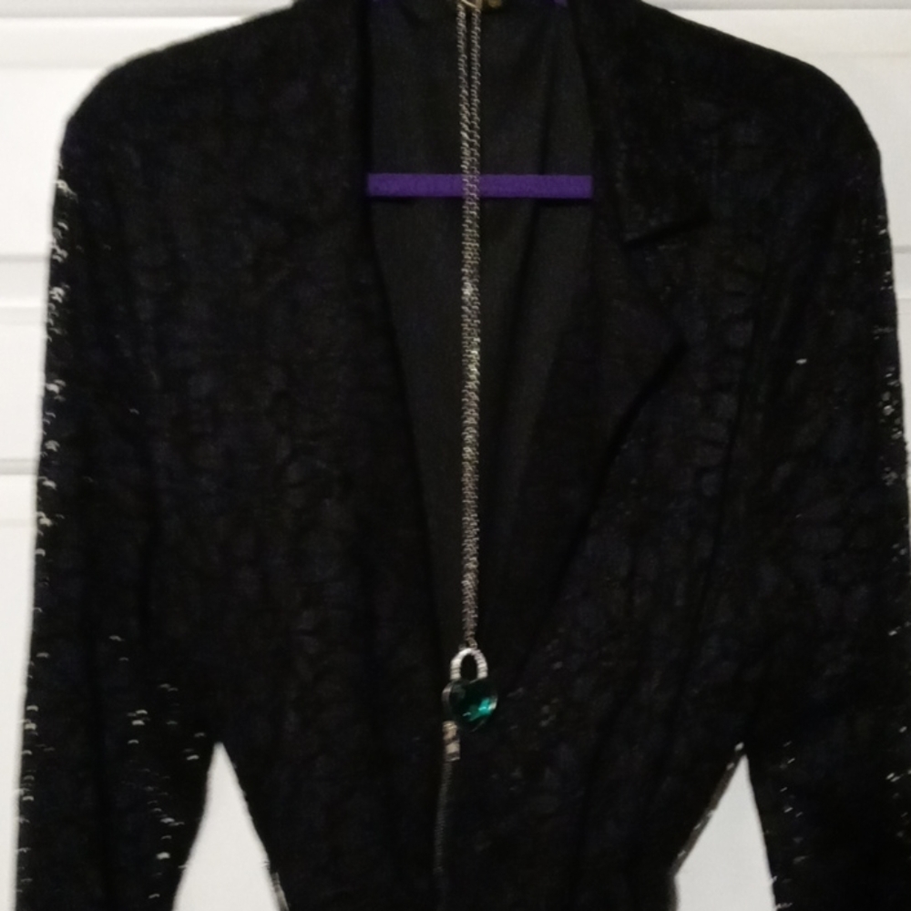 Sexy Black Top w/lining the sleeves see through